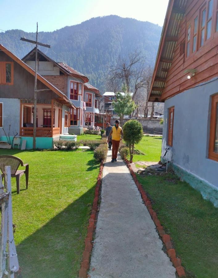 New Relax Inn, Pahalgam, 2 Km From Lidder Valley Экстерьер фото