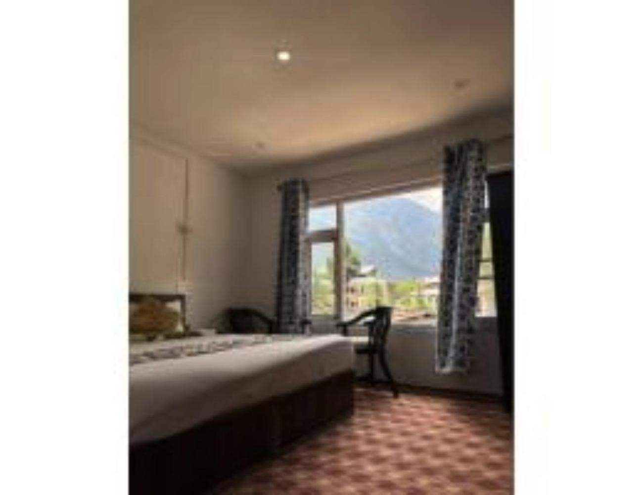 New Relax Inn, Pahalgam, 2 Km From Lidder Valley Экстерьер фото