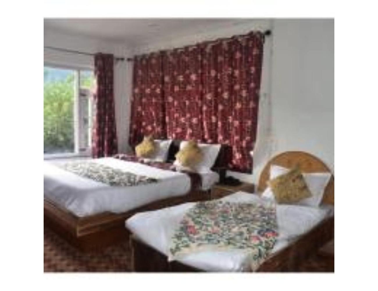 New Relax Inn, Pahalgam, 2 Km From Lidder Valley Экстерьер фото