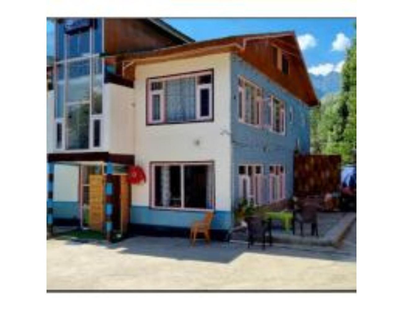 New Relax Inn, Pahalgam, 2 Km From Lidder Valley Экстерьер фото