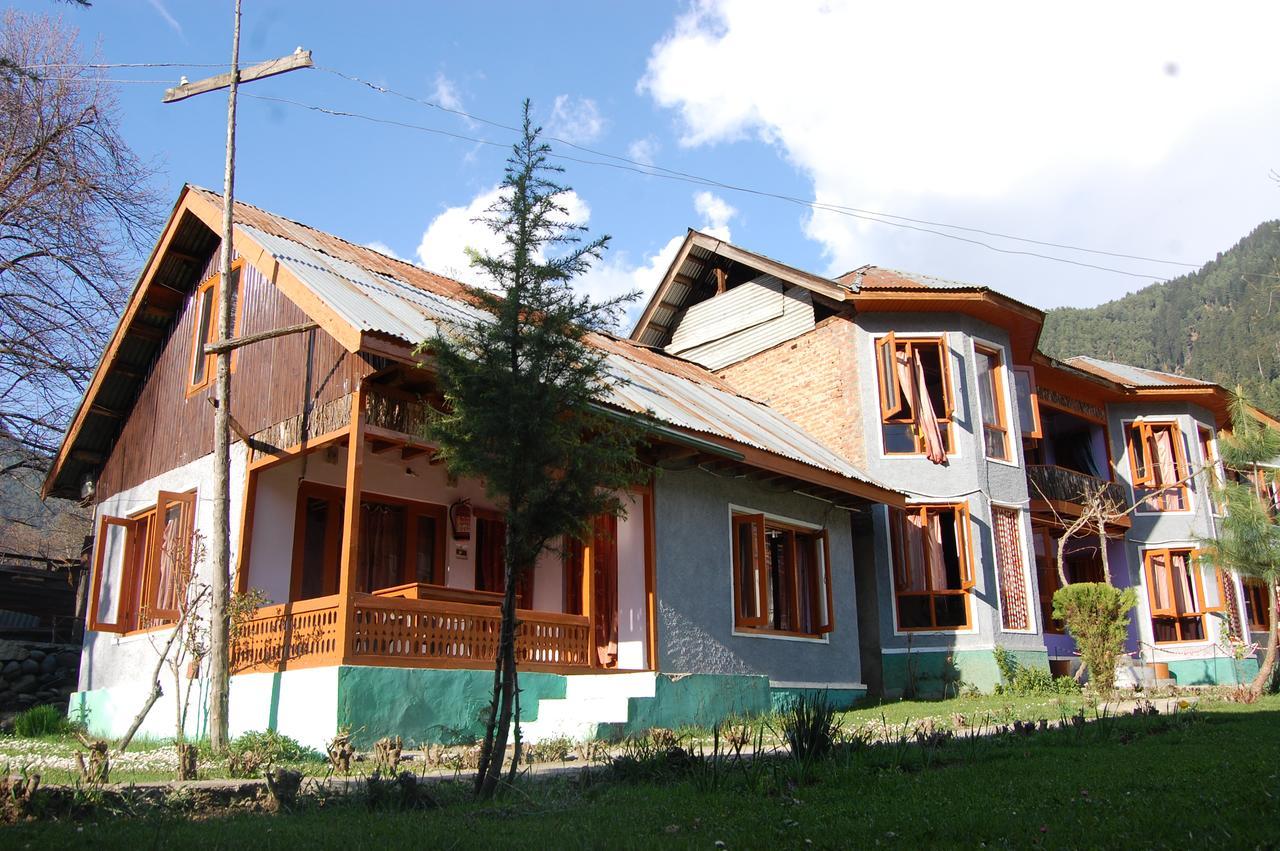 New Relax Inn, Pahalgam, 2 Km From Lidder Valley Экстерьер фото